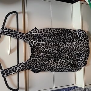 Black, gray and white leopard print Express tank